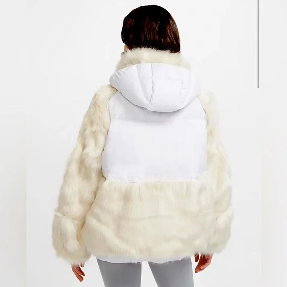 Nike x Sacai Parka Down Fill Faux Fur Skiing, Winter, Snow, Performance Jacket - Picture 16 of 16